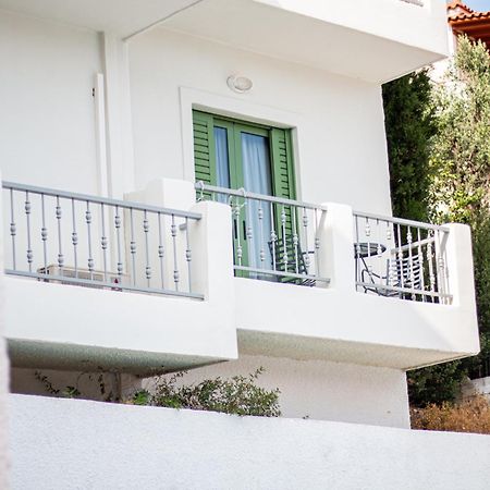 Evita'S Resort Poros Town Екстер'єр фото