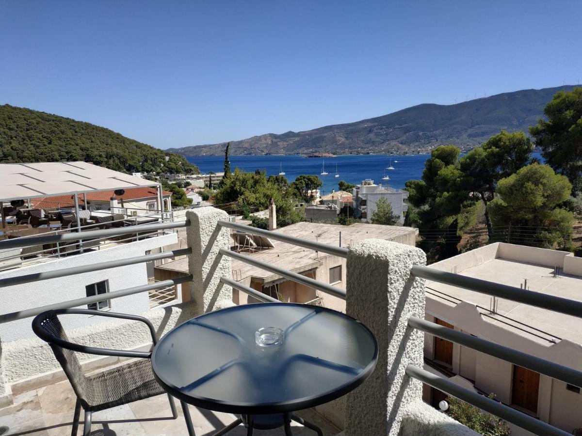 Evita'S Resort Poros Town Екстер'єр фото