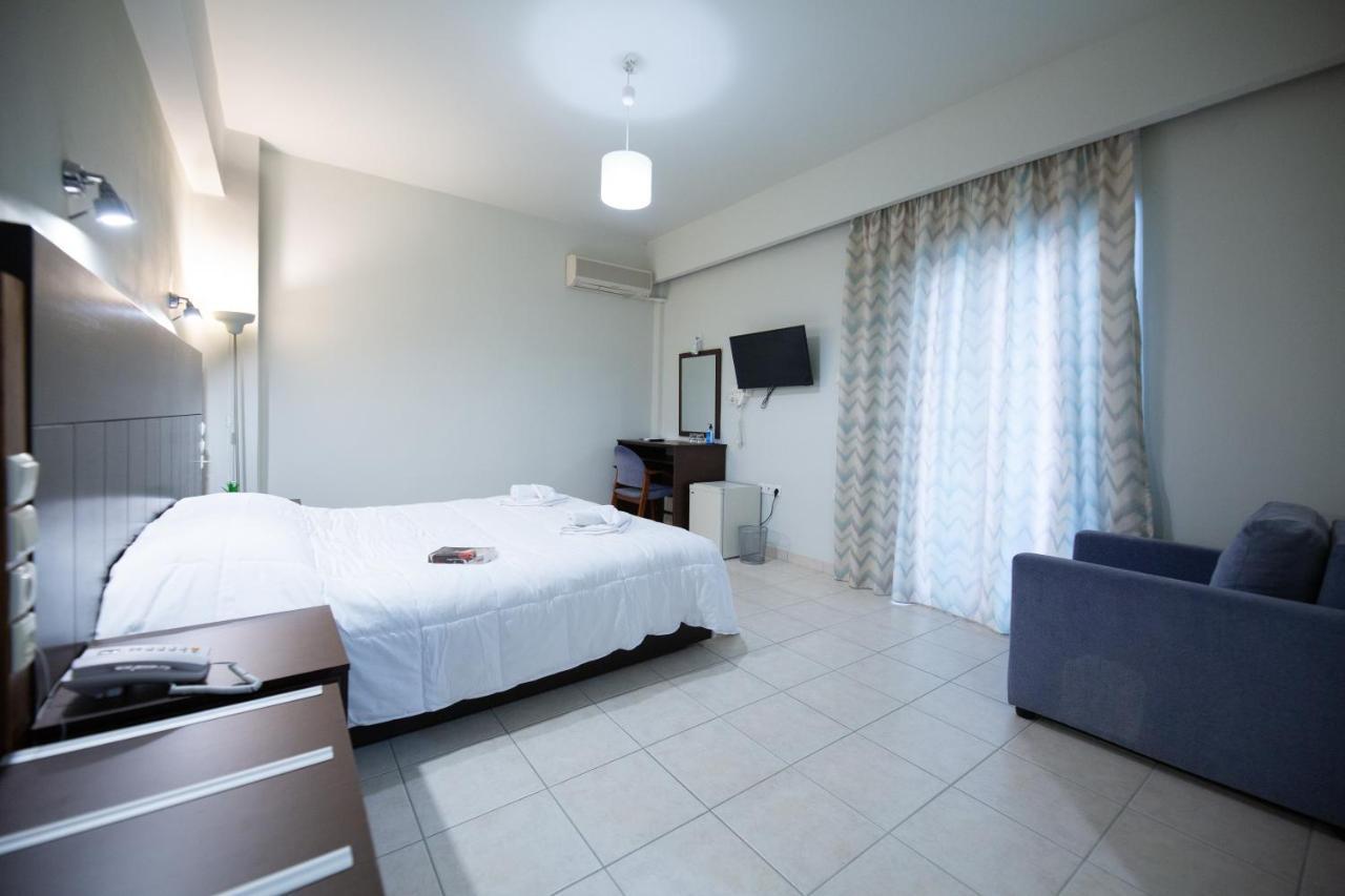 Evita'S Resort Poros Town Екстер'єр фото