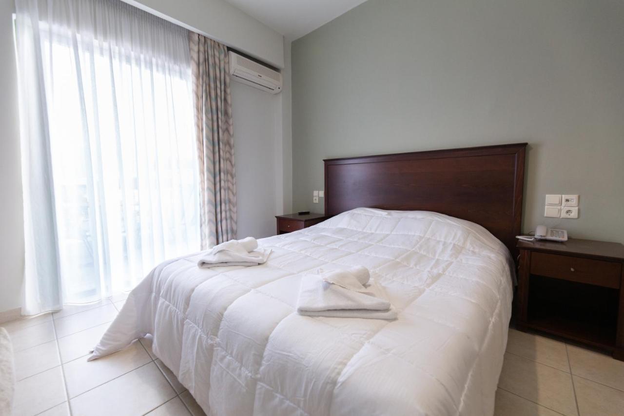 Evita'S Resort Poros Town Екстер'єр фото