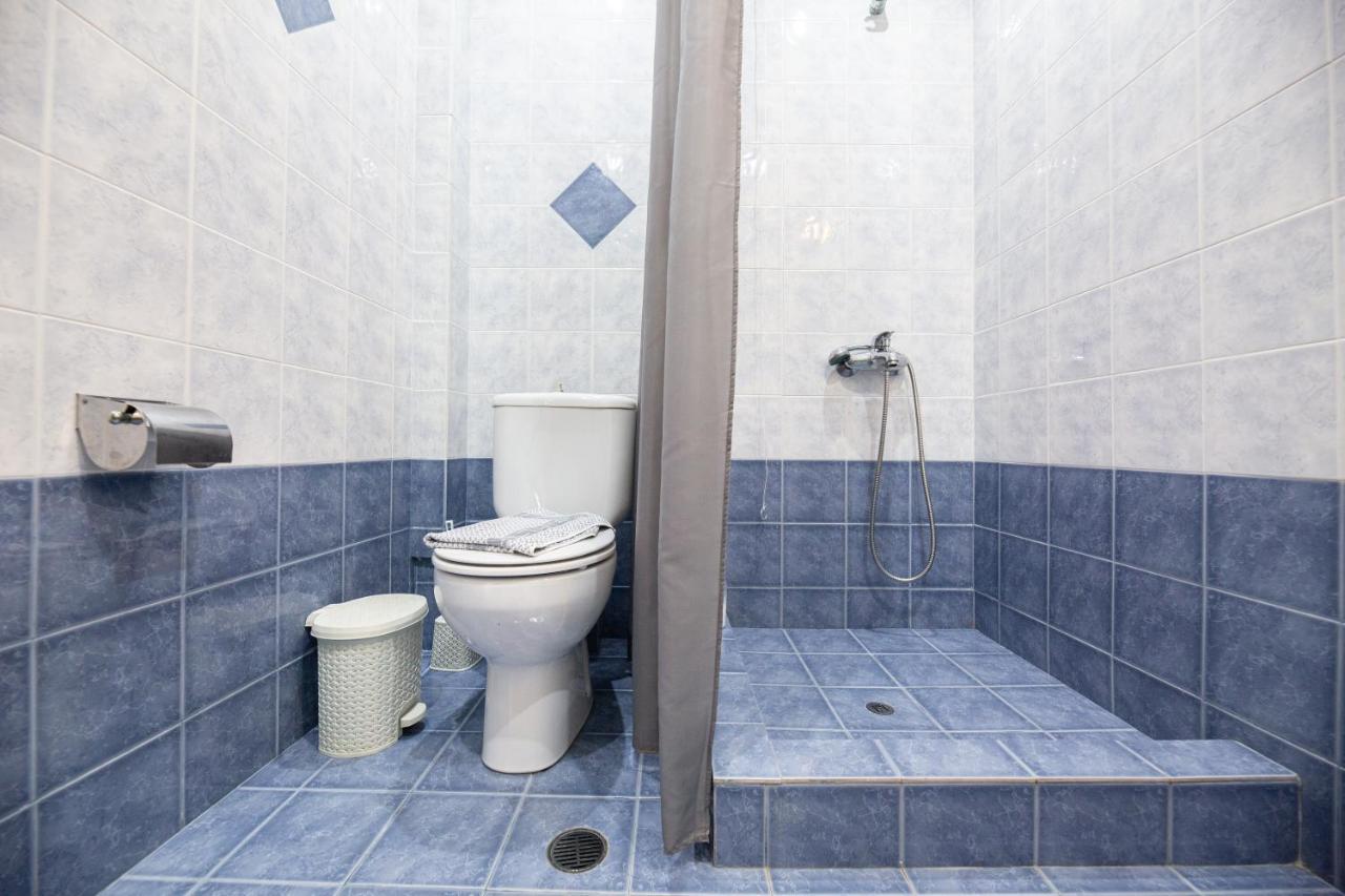 Evita'S Resort Poros Town Екстер'єр фото