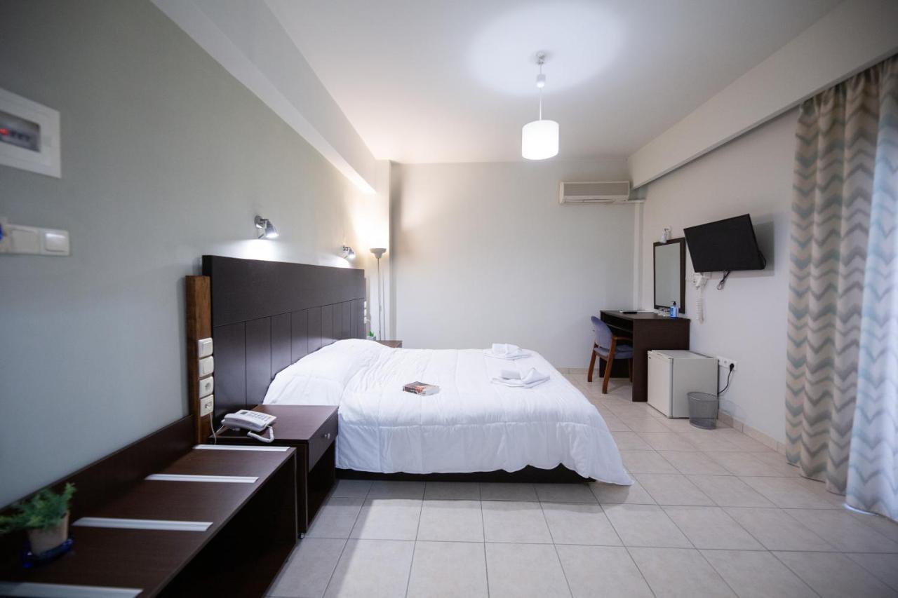 Evita'S Resort Poros Town Екстер'єр фото